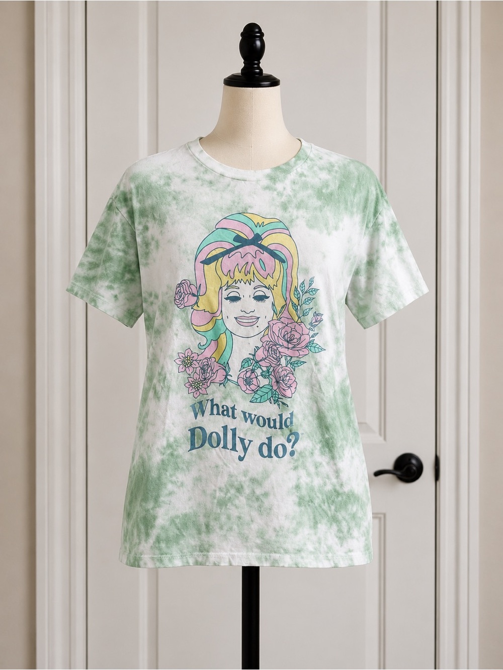 Dolly Parton “What Would Dolly do?” Green Tie-Dye Graphic Tee